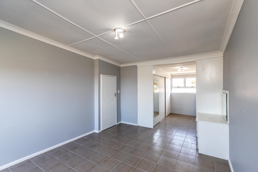 4 Bedroom Property for Sale in Kidds Beach Eastern Cape